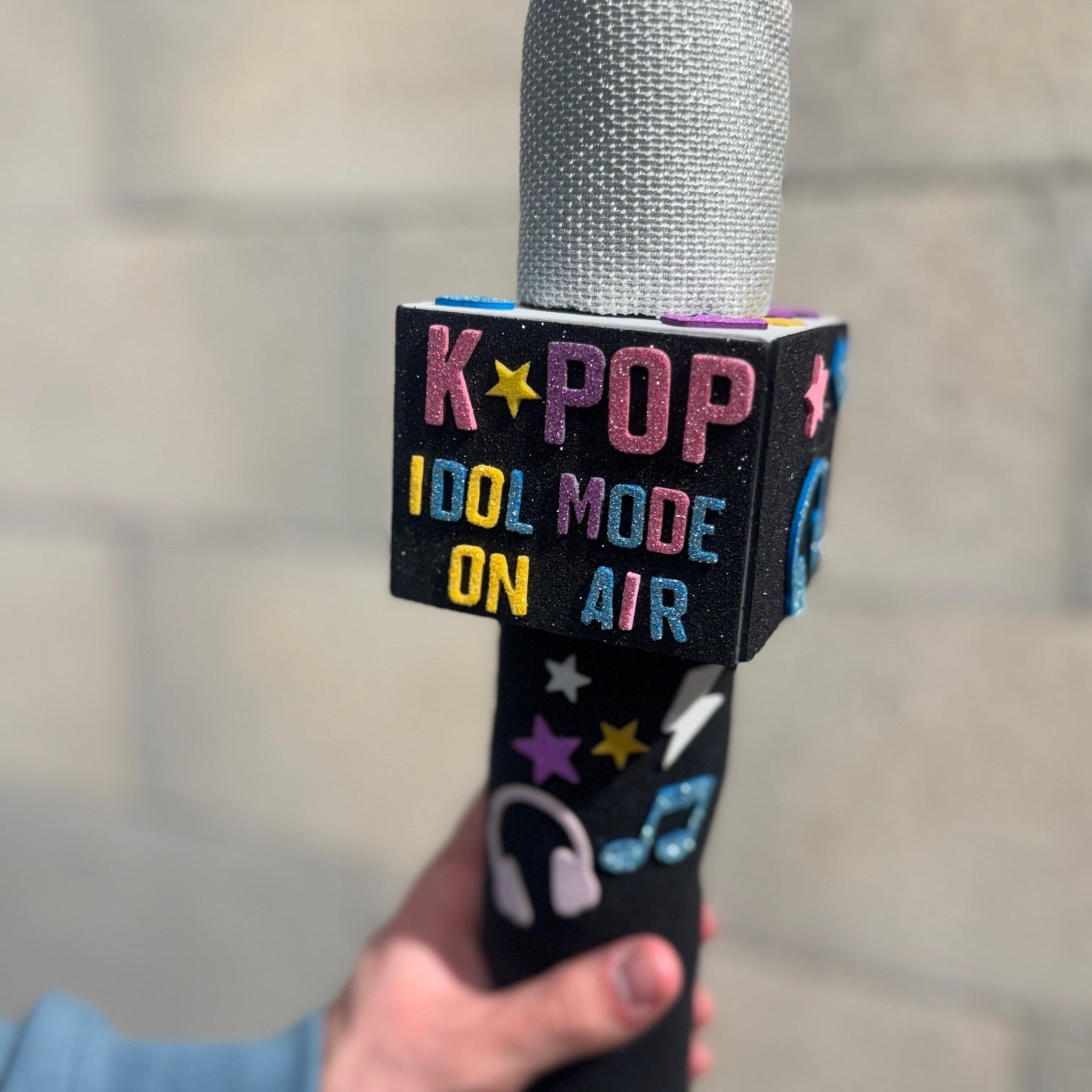 ✨ ערכת יצירה פרימיום – כרית מיקרופון K-POP ✨