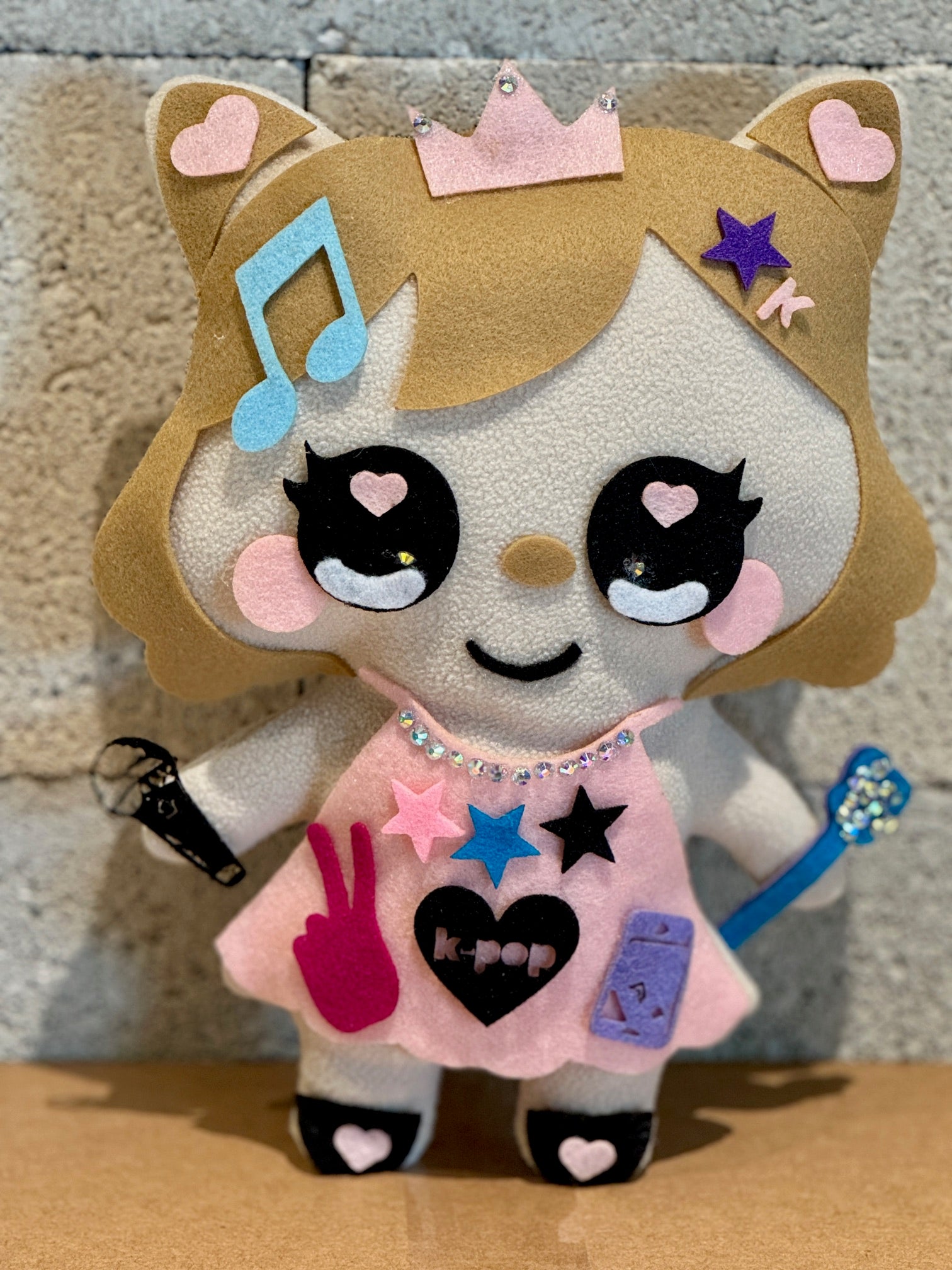 ערכות יום הולדת החל מ-5 יחידות  K POP בובת